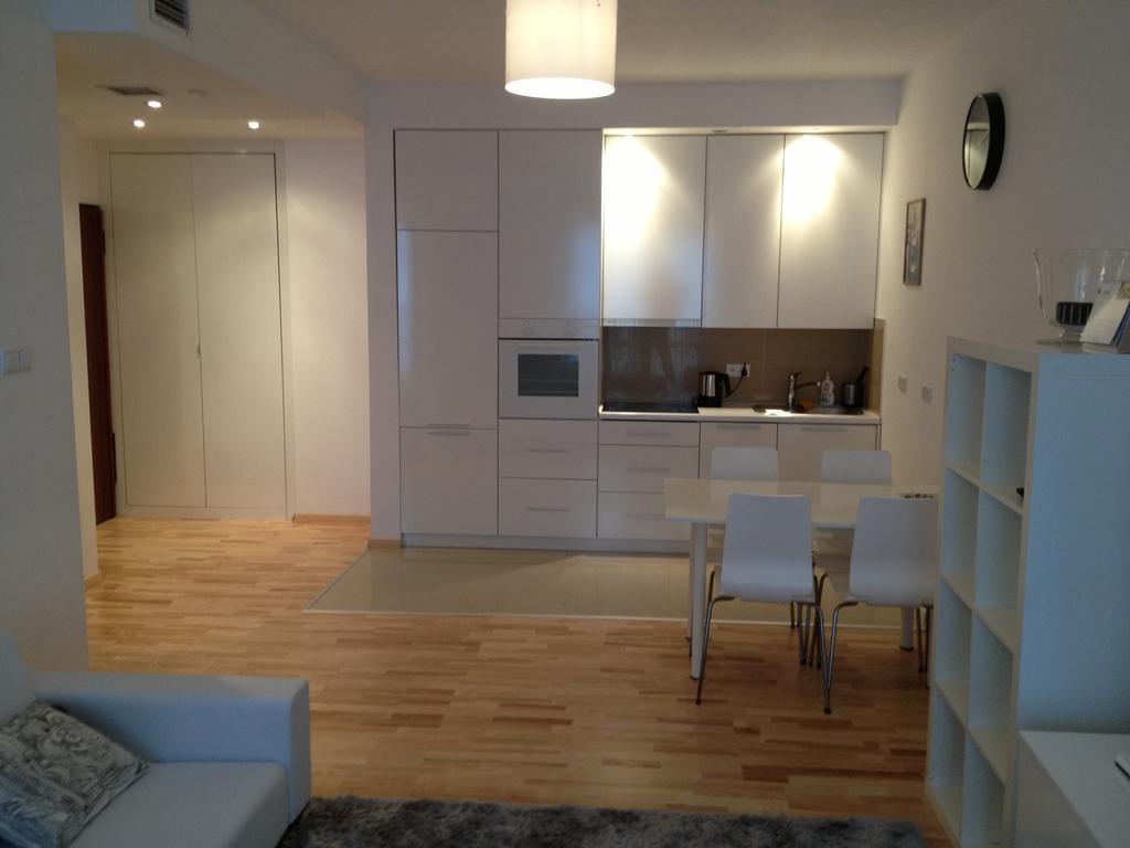 Platinum Towers Apartments Warszawa Rom bilde
